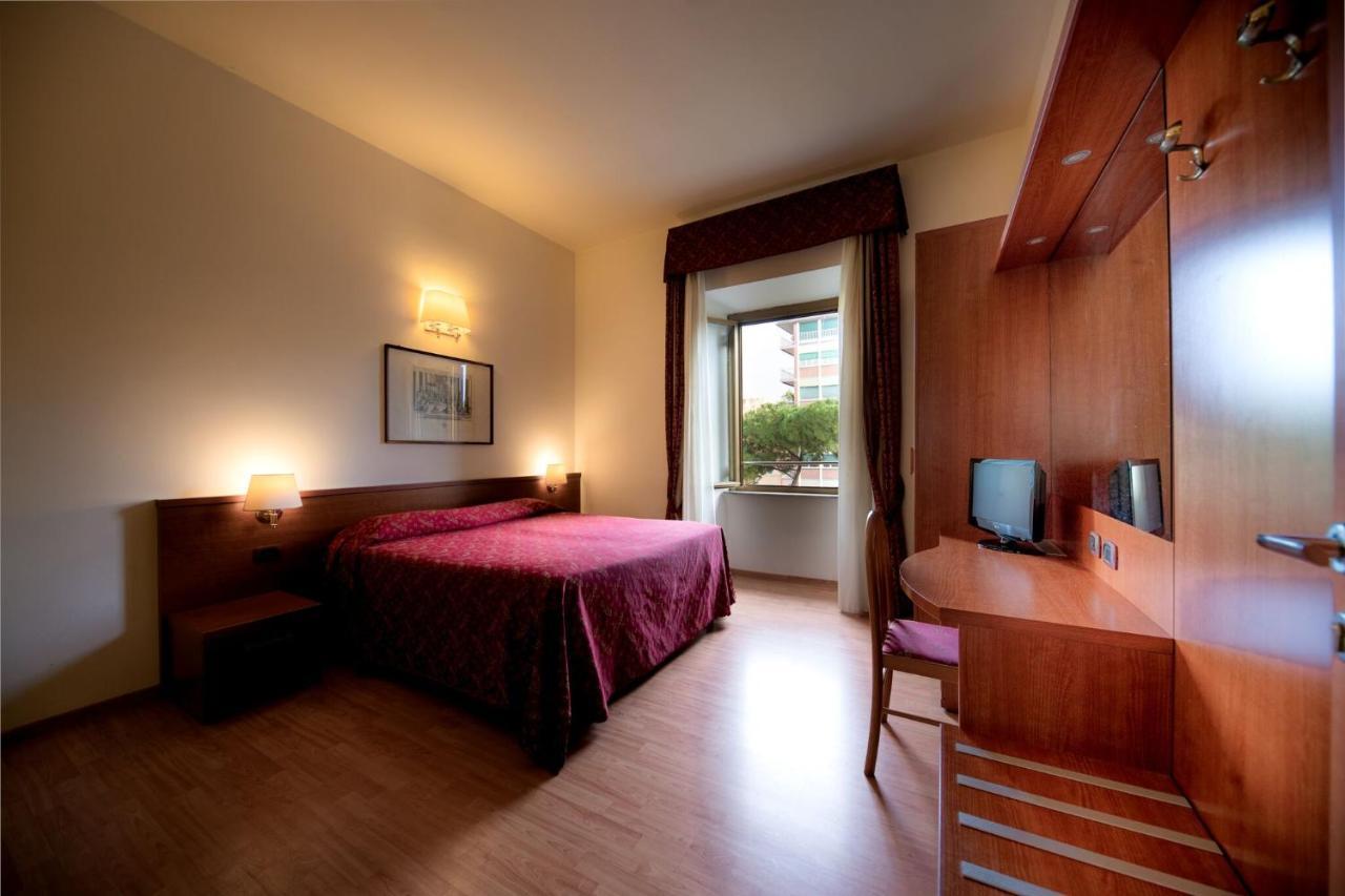 Domus Appia 154 B&B Roma Ngoại thất bức ảnh