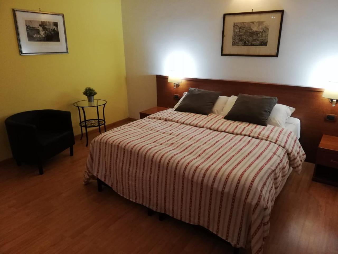 Domus Appia 154 B&B Roma Ngoại thất bức ảnh